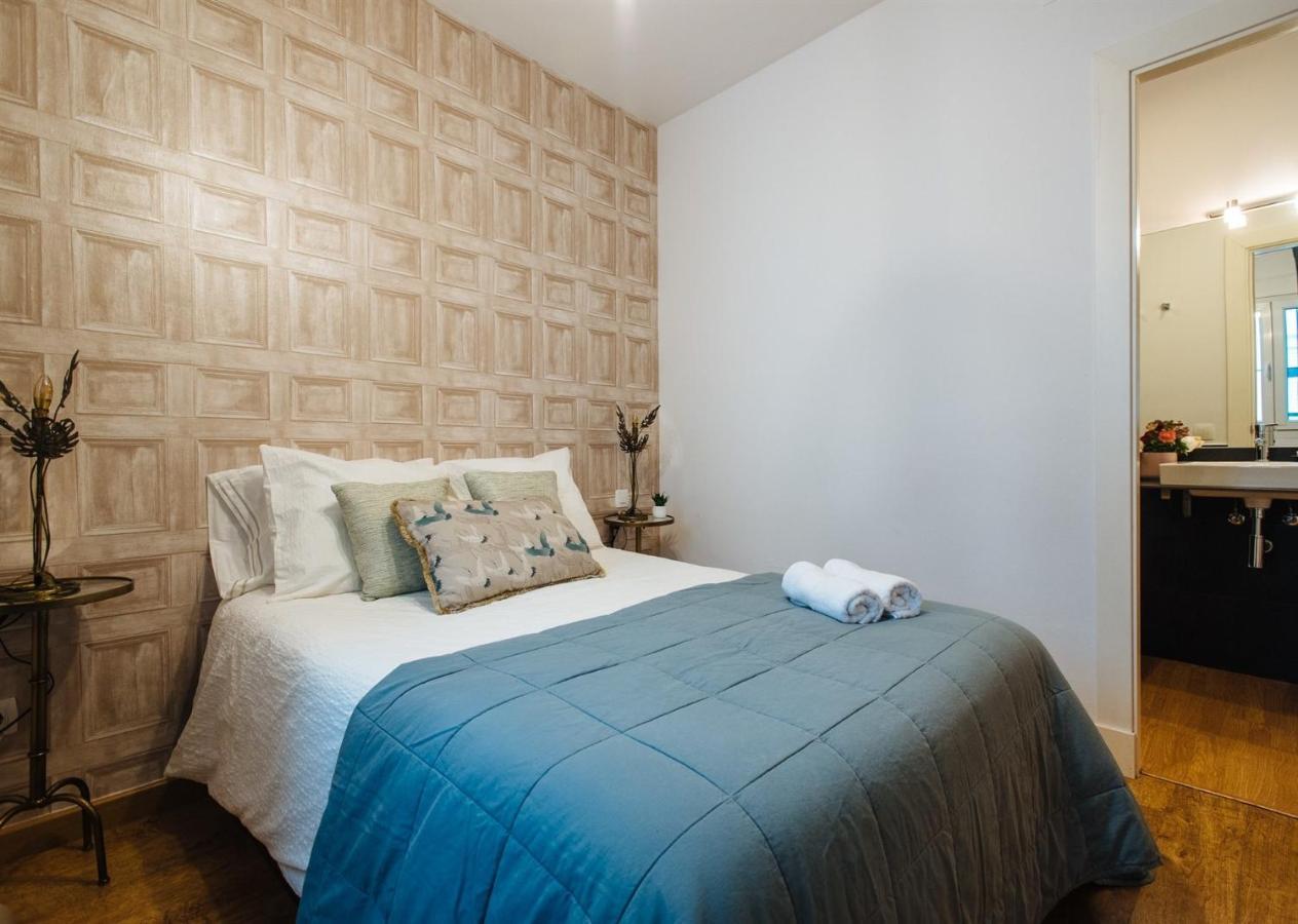 Feijoo Suite Apartment Sevilla Bagian luar foto