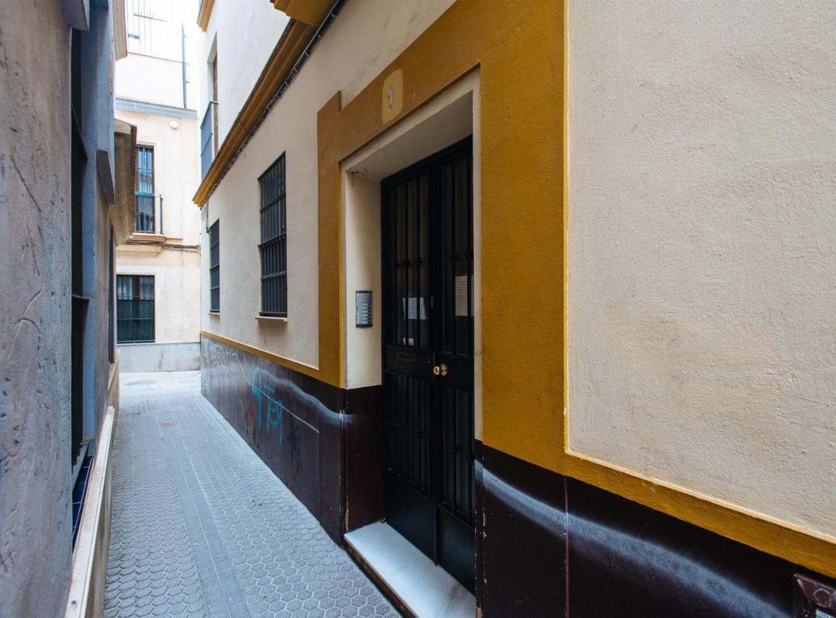 Feijoo Suite Apartment Sevilla Bagian luar foto